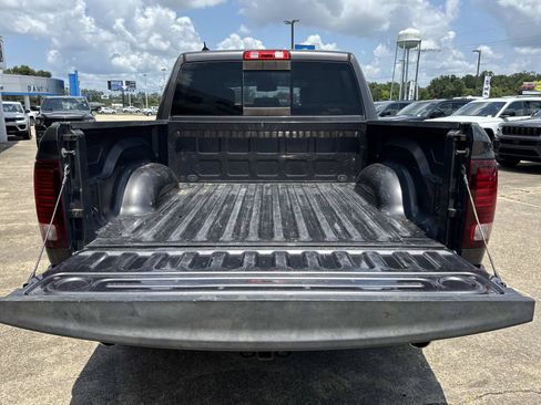 Used 2018 RAM 1500 Rebel w/ Ram 1500 Black Rebel Group AWD/4WD image 8