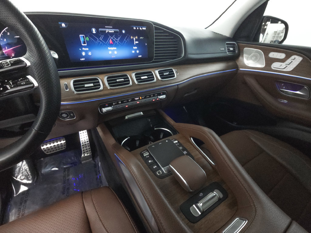 Certified 2026 Mercedes-Benz GLS 450 4MATIC w/ AMG Line Exterior image 15