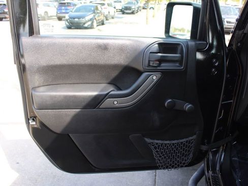 Used 2016 Jeep Wrangler Unlimited Sport w/ Max Tow Package image 17