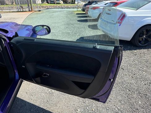 Used 2023 Dodge Challenger SRT Hellcat w/ Driver Convenience Group image 13