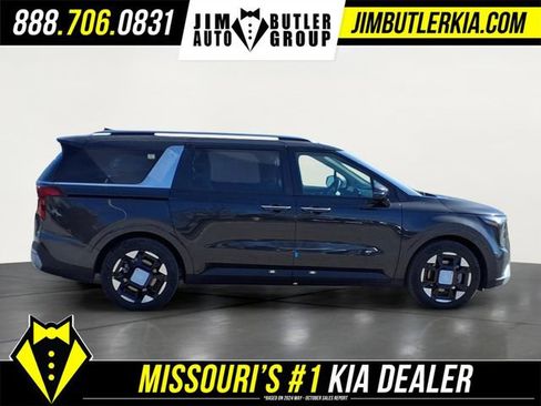 New 2026 Kia Carnival EX FWD image 24