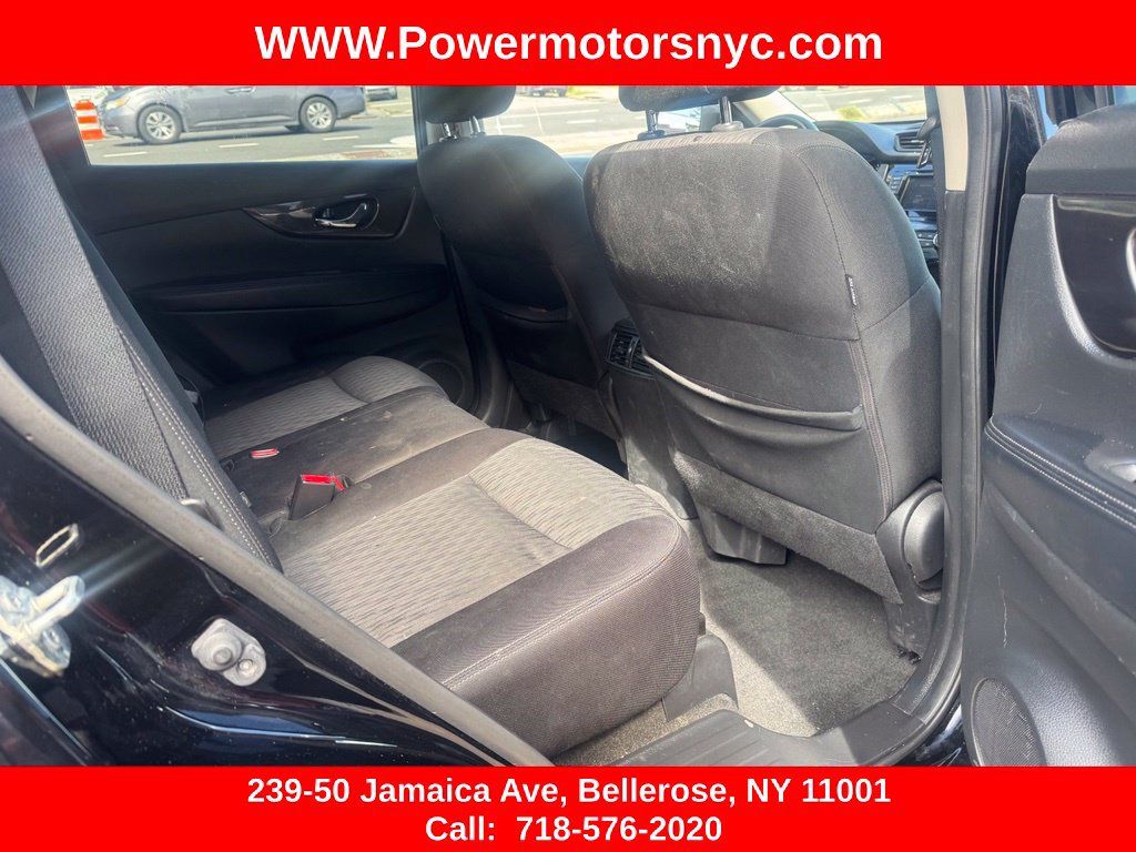Used 2019 Nissan Rogue SV AWD/4WD image 19