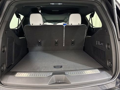 New 2026 Chevrolet Suburban Premier AWD/4WD image 11