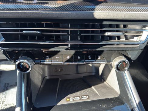 New 2026 Chevrolet Traverse High Country image 19