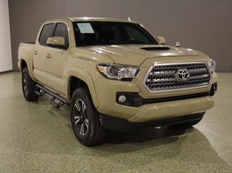 Used 2017 Toyota Tacoma TRD Sport w/ Tow Package video 1