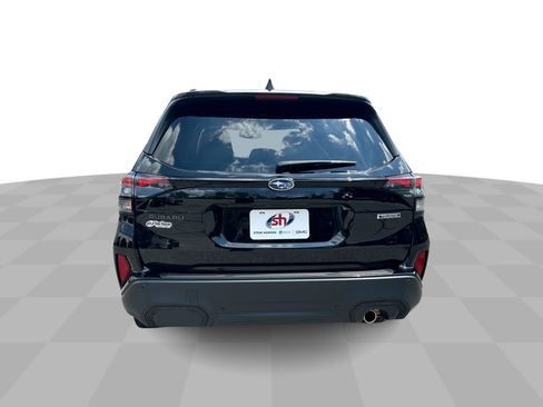 Used 2026 Subaru Forester Touring AWD/4WD image 8