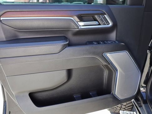 Used 2024 GMC Sierra 3500 Denali w/ Denali Reserve Package AWD/4WD image 12
