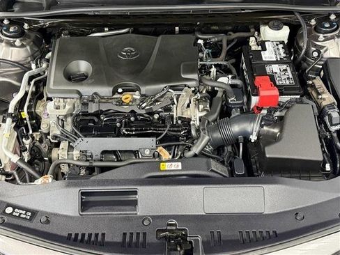 Used 2019 Toyota Camry SE w/ Carpet Mat Package FWD image 40