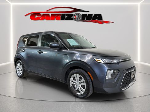 Used 2021 Kia Soul LX FWD image 2