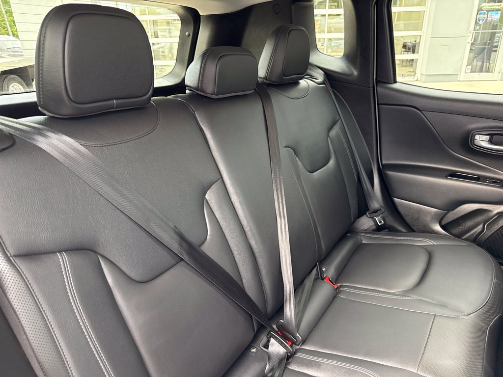 Used 2023 Jeep Renegade Limited AWD/4WD image 28