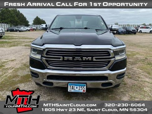Used 2019 RAM 1500 Laramie AWD/4WD image 3