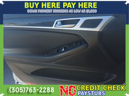 Used 2015 Hyundai Genesis 3.8 RWD image 12