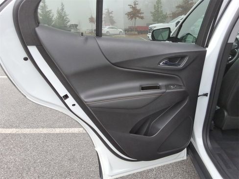 Certified 2021 Chevrolet Equinox Premier image 17