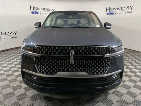 New 2025 Lincoln Navigator Reserve image 11