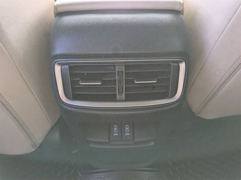 Used 2017 Honda CR-V Touring image 32