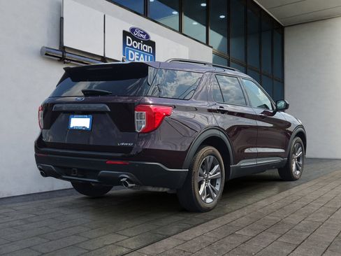 Certified 2023 Ford Explorer XLT w/ Equipment Group 202A image 3
