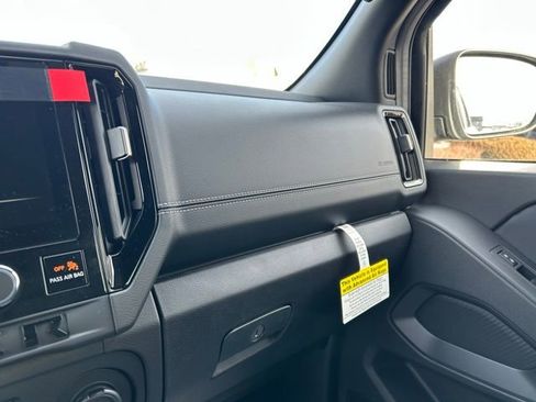 New 2026 Nissan Frontier SV image 33