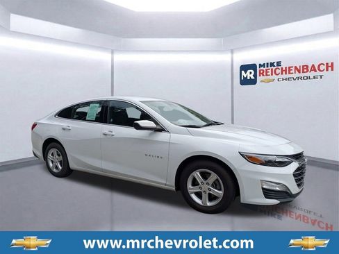 Used 2024 Chevrolet Malibu LT FWD image 1