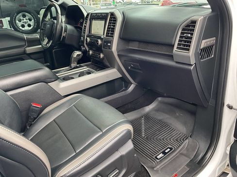 Used 2018 Ford F150 Raptor w/ Equipment Group 802A Luxury image 33