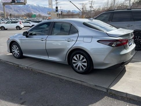 Used 2022 Toyota Camry LE w/ Audio Upgrade Package image 3