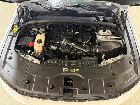 Certified 2023 Jeep Grand Cherokee L Limited w/ Black Appearance Package image 29