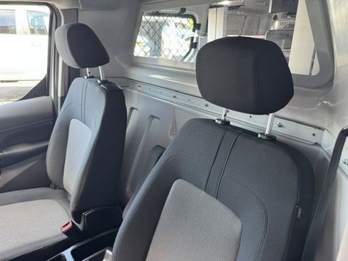 Used 2023 Ford Transit Connect XL FWD image 17