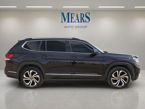 Used 2021 Volkswagen Atlas SEL Premium image 6