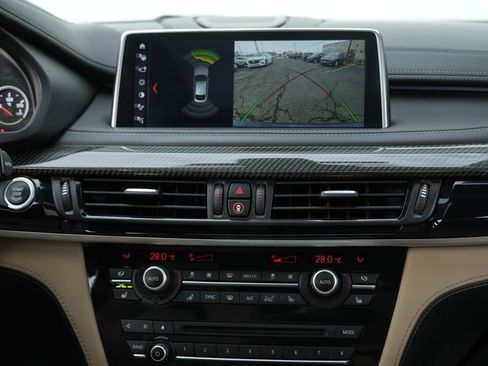 Used 2019 BMW X6 M image 44