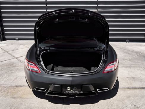 Used 2012 Mercedes-Benz SLS AMG Coupe image 28