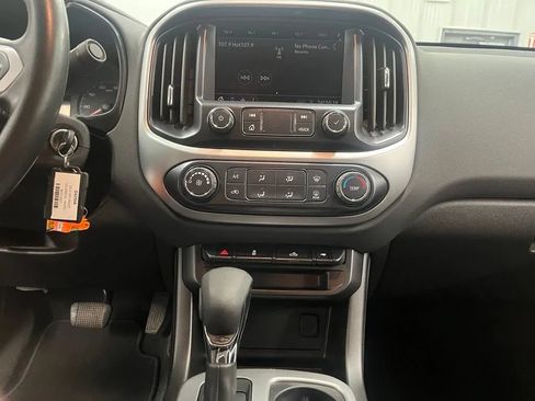 Used 2022 Chevrolet Colorado LT w/ LT Convenience Package AWD/4WD image 26