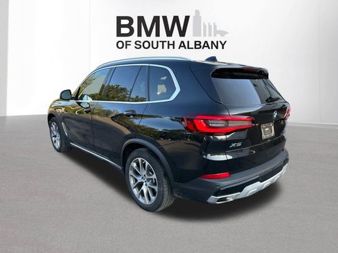 Used 2023 BMW X5 xDrive40i w/ Premium Package AWD/4WD image 3
