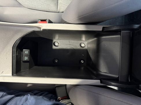 Used 2022 Toyota Camry LE image 22