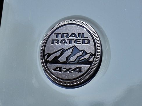 New 2025 Jeep Gladiator Willys image 13