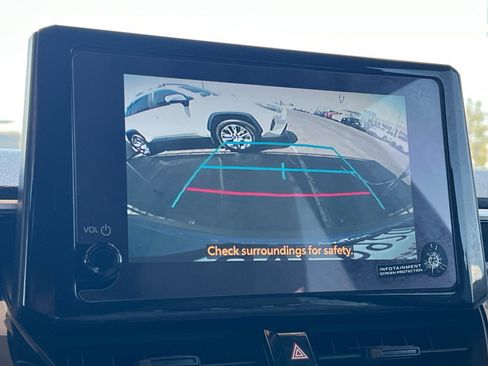Certified 2026 Toyota Corolla Cross LE FWD image 18