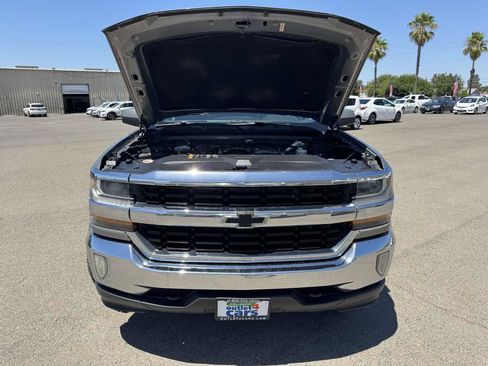 Used 2017 Chevrolet Silverado 1500 LT w/ High Desert Package AWD/4WD image 39
