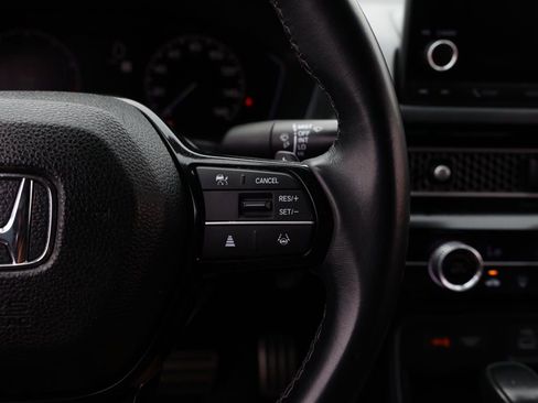 Used 2023 Honda Civic Sport image 26