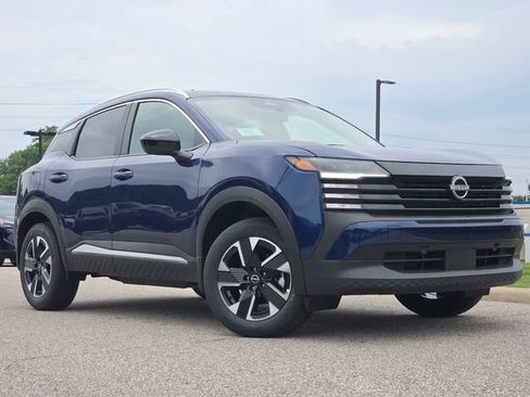 New 2026 Nissan Kicks SV w/ SV Premium Package AWD/4WD image 2