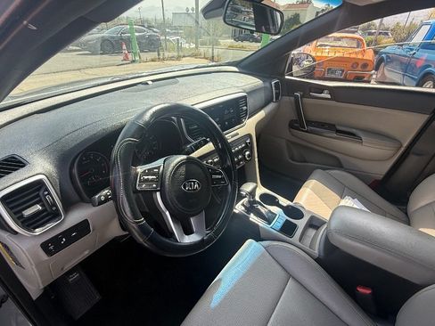 Used 2021 Kia Sportage S FWD image 12
