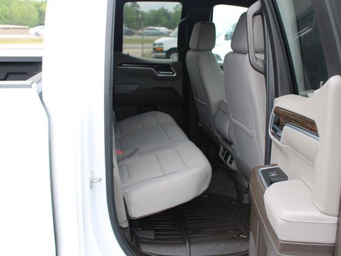 Used 2024 GMC Sierra 1500 SLE AWD/4WD image 15