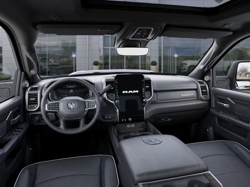 New 2026 RAM 2500 Laramie AWD/4WD image 14