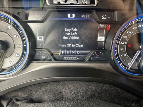 Used 2020 RAM 1500 Limited w/ Black Appearance Package image 27