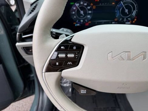 Used 2023 Kia Niro Wind w/ Wind Preserve Package FWD image 16