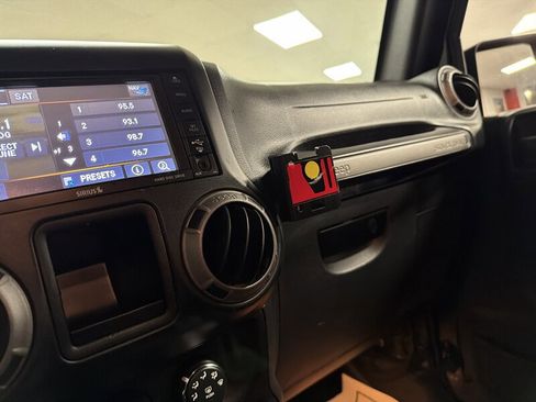 Used 2016 Jeep Wrangler Unlimited Sport AWD/4WD image 34