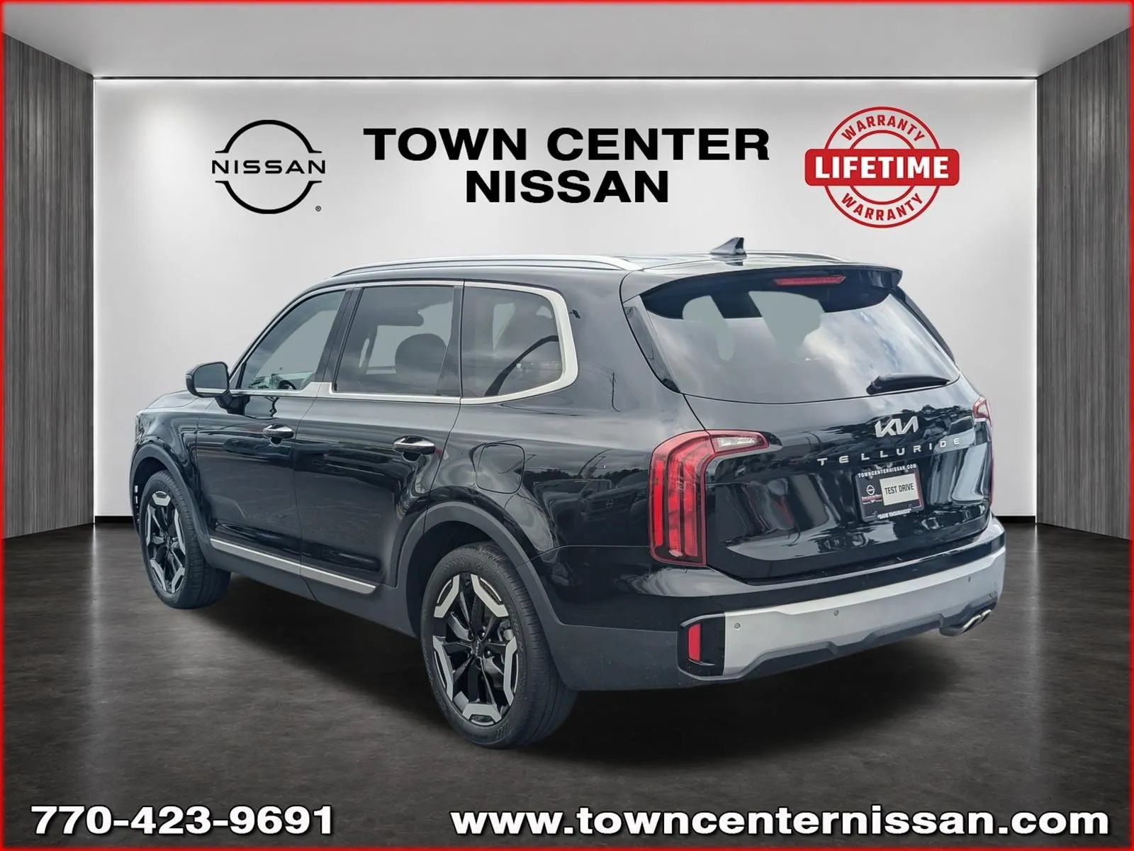 Used 2024 Kia Telluride S w/ S Sunroof Package FWD image 5
