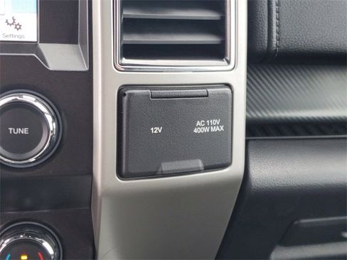 Used 2019 Ford F150 Lariat w/ Equipment Group 502A Luxury image 29