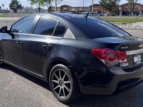 Used 2011 Chevrolet Cruze LT FWD image 6