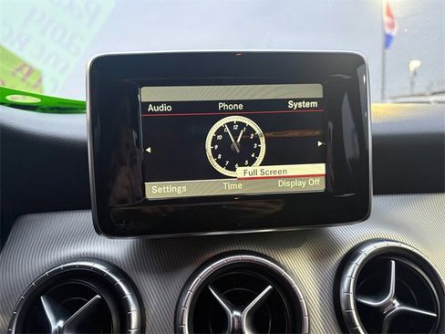 Used 2014 Mercedes-Benz CLA 250 4MATIC image 23