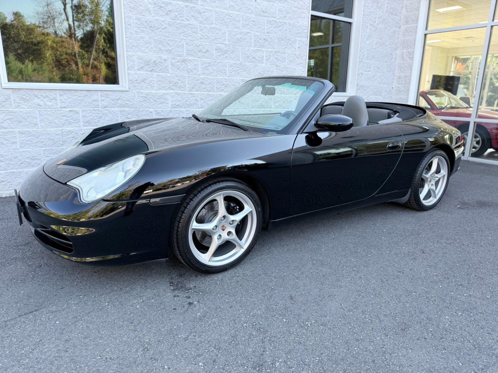 Used 2002 Porsche 911 Carrera 4 AWD/4WD image 26