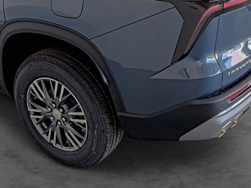 New 2026 Chevrolet Traverse LT FWD image 9