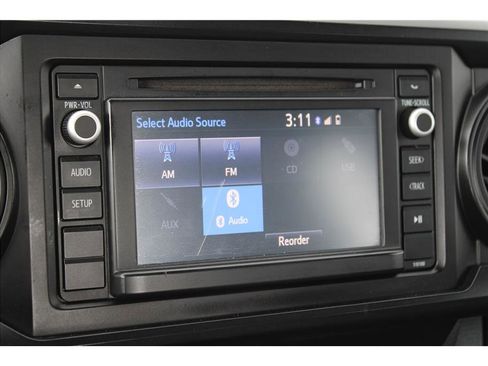 Used 2017 Toyota Tacoma SR5 RWD image 20